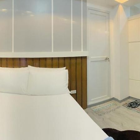Cozy Unit At The Heart Of Balanga City Exteriör bild